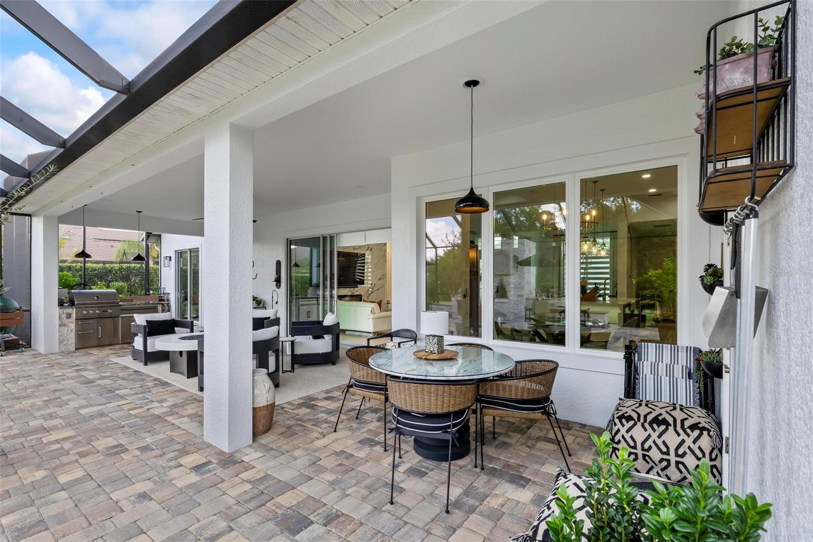 Image 55 of 91 For 215 Willow Oak Way