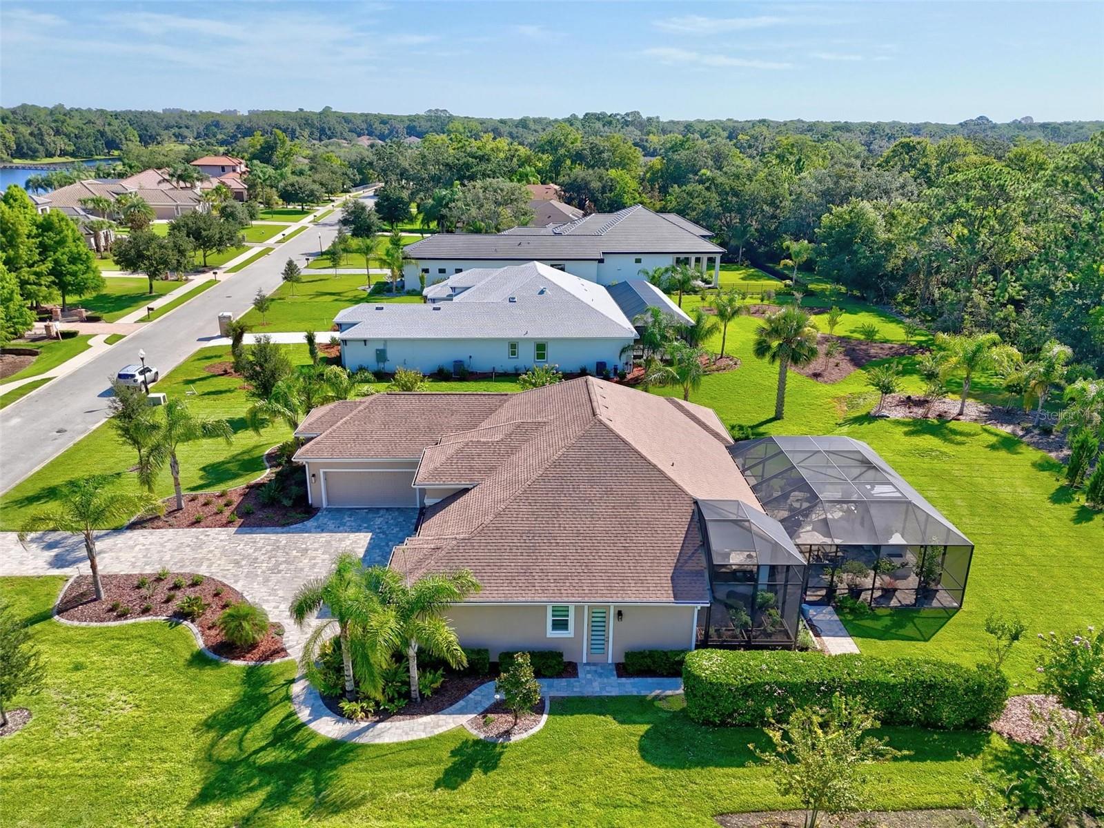 Image 64 of 91 For 215 Willow Oak Way