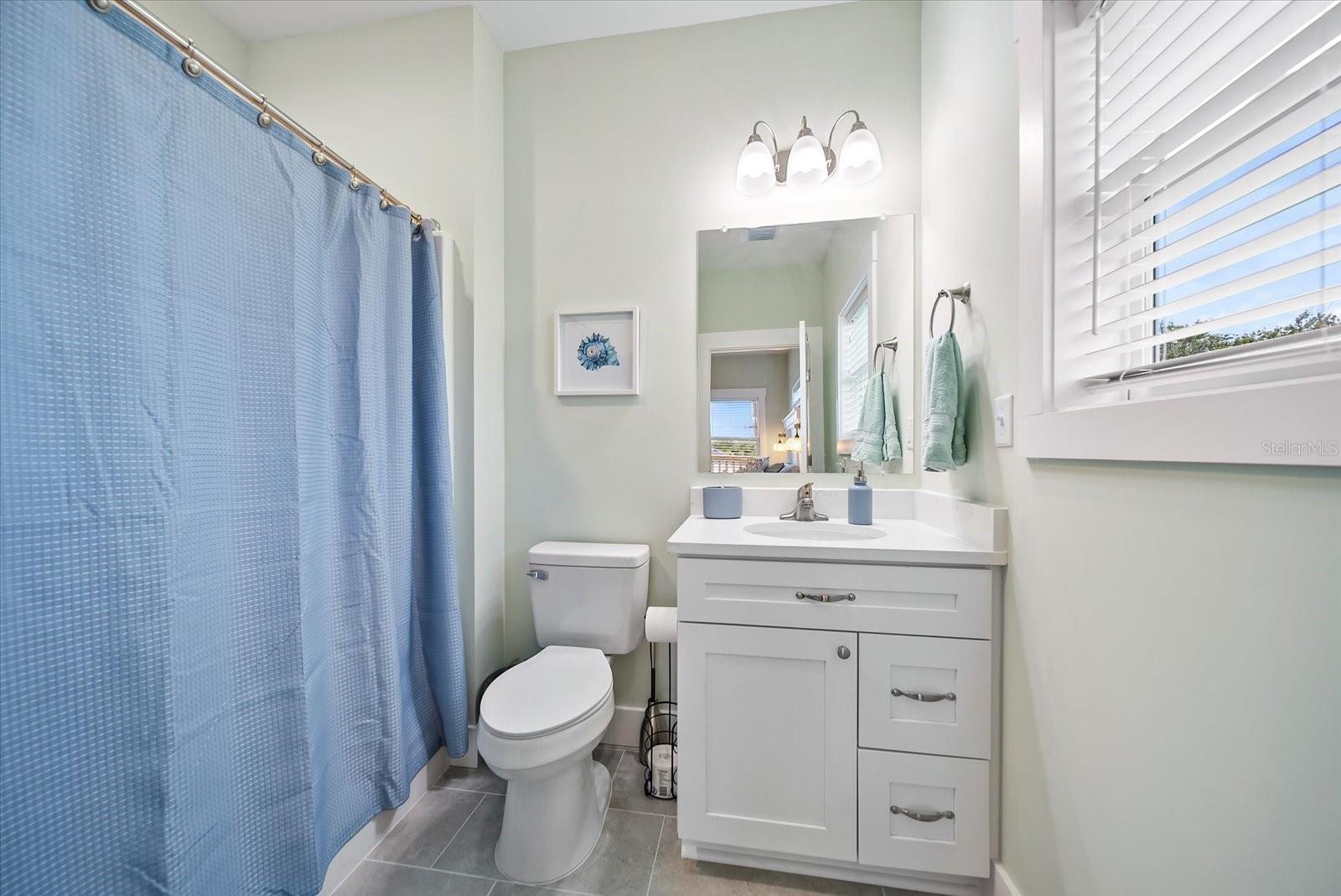 Image 16 of 30 For 613 23rd Street