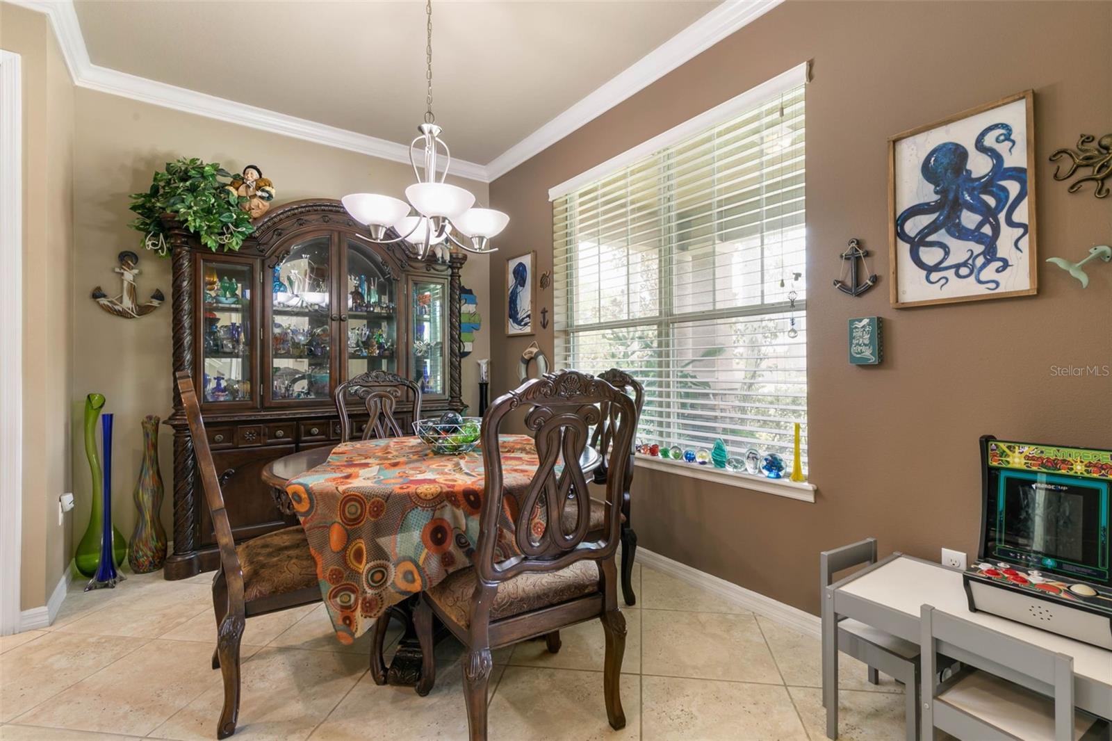 Image 18 of 69 For 6 Black Pine Way