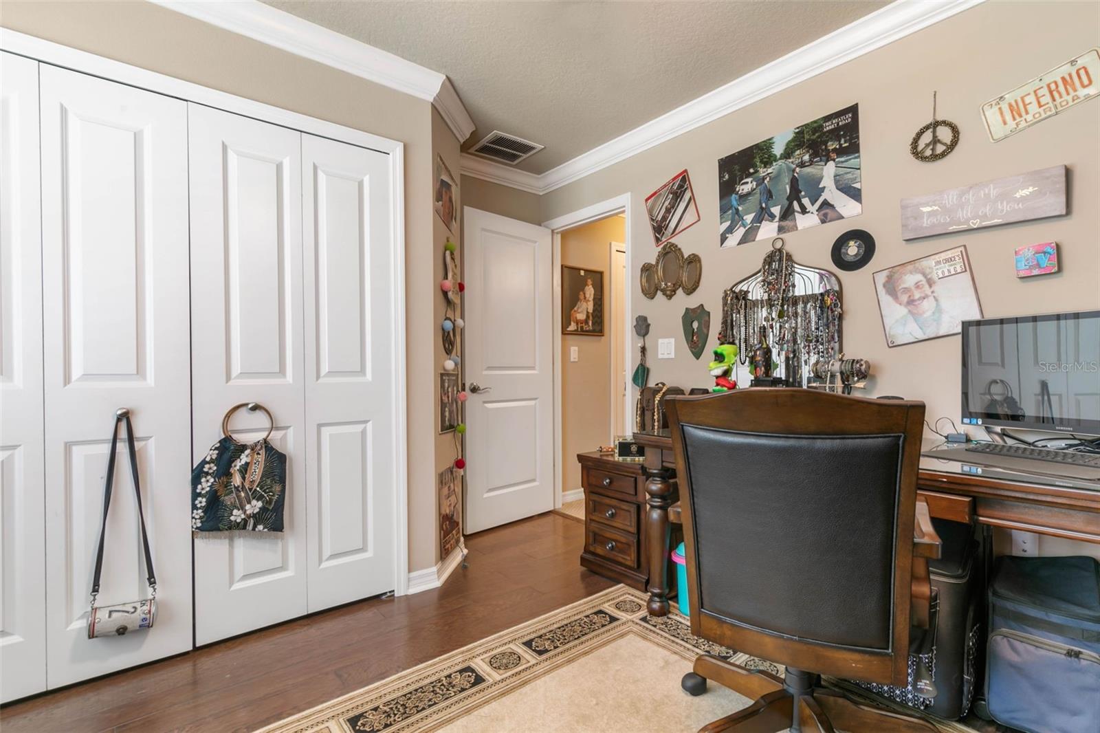 Image 33 of 69 For 6 Black Pine Way