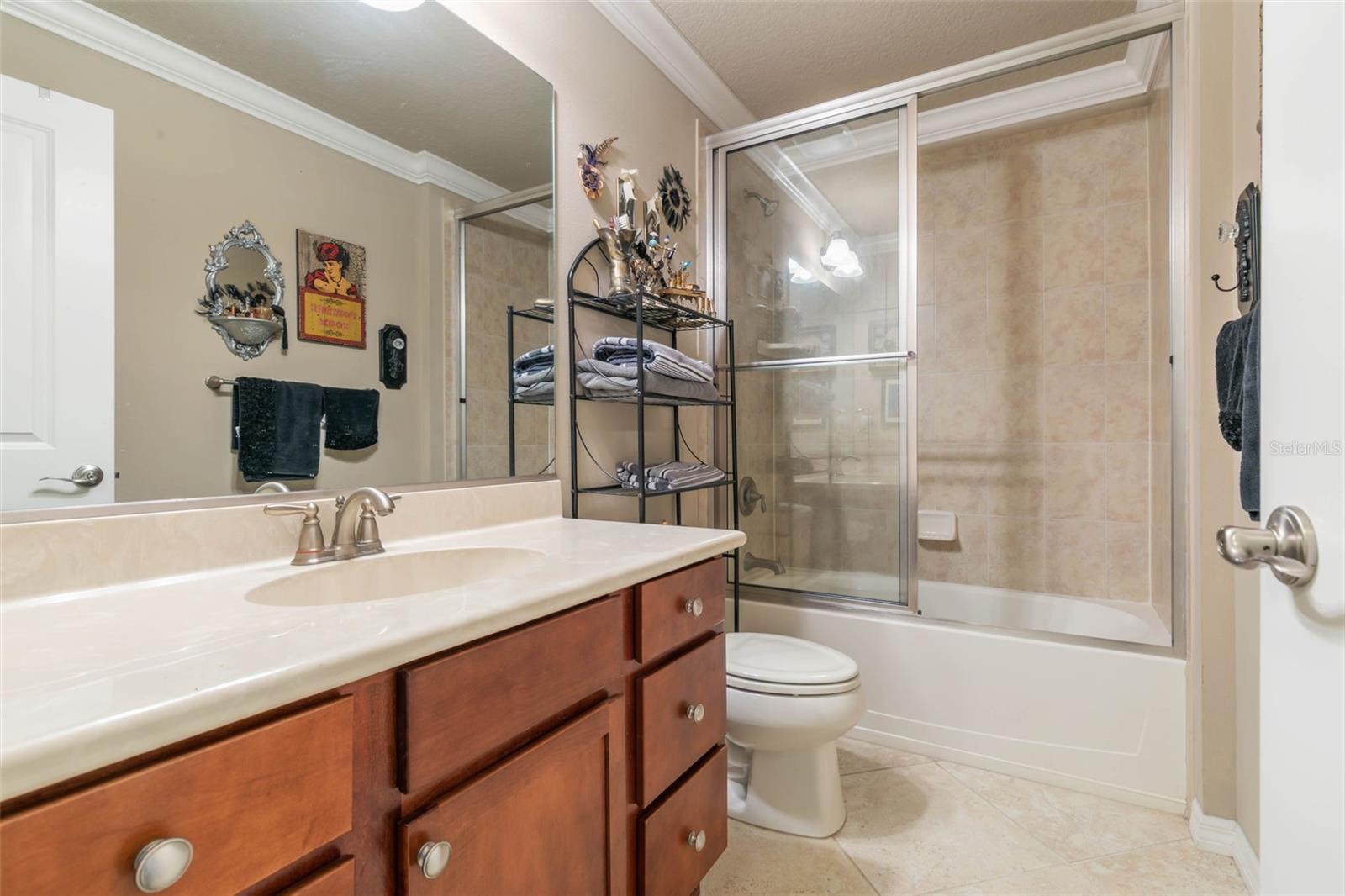 Image 34 of 69 For 6 Black Pine Way