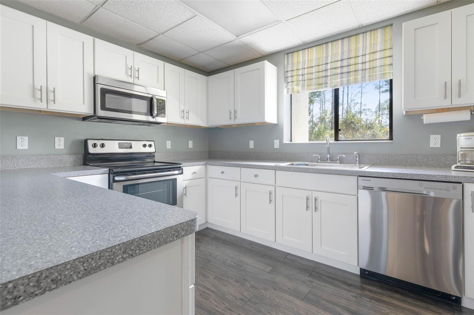 Image 55 of 69 For 6 Black Pine Way