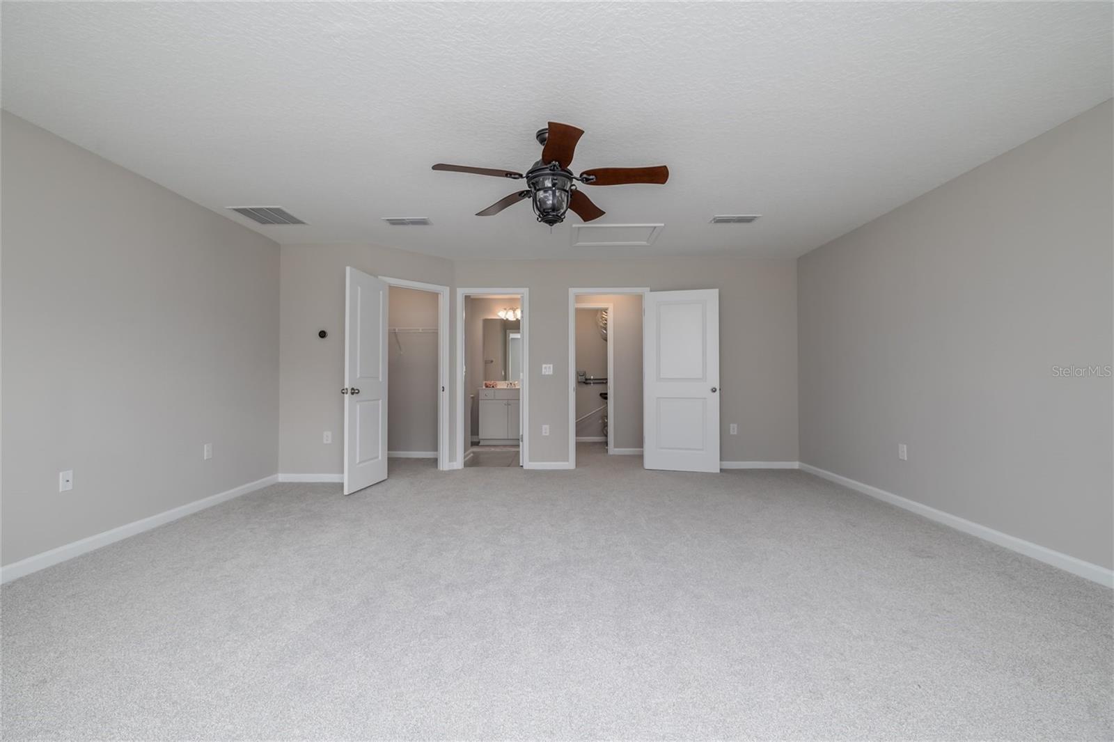 Image 38 of 41 For 32 Ashford Lakes Drive