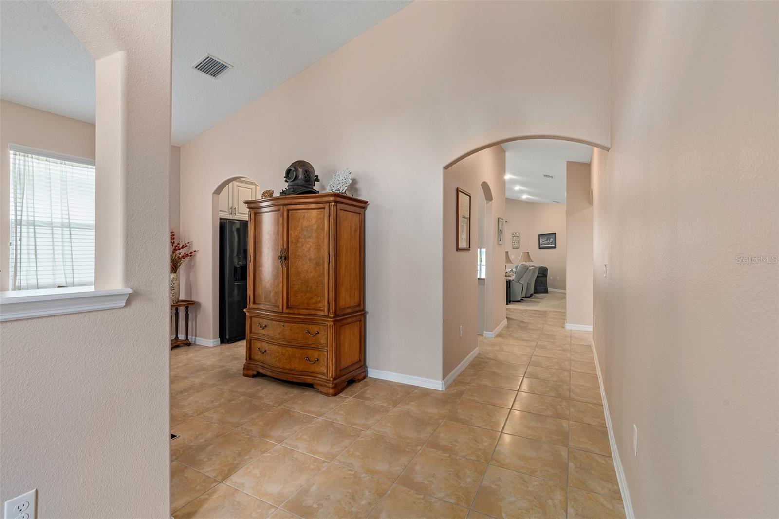 Image 13 of 47 For 118 Park Place Circle