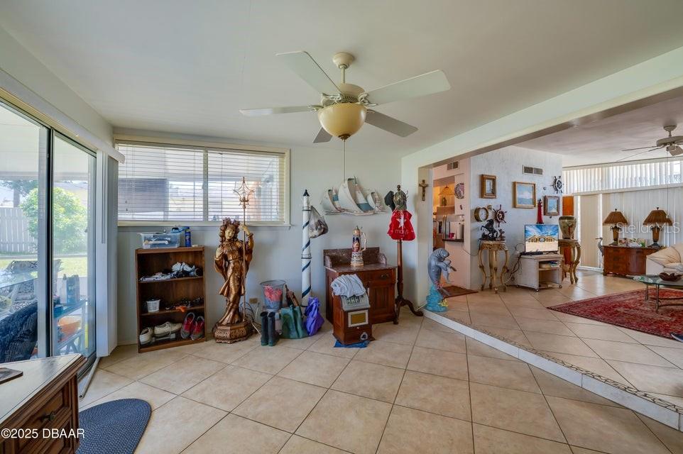 Image 17 of 50 For 75 Harvard Drive