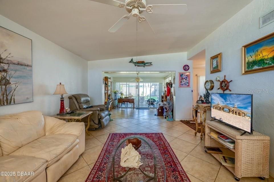 Image 5 of 50 For 75 Harvard Drive