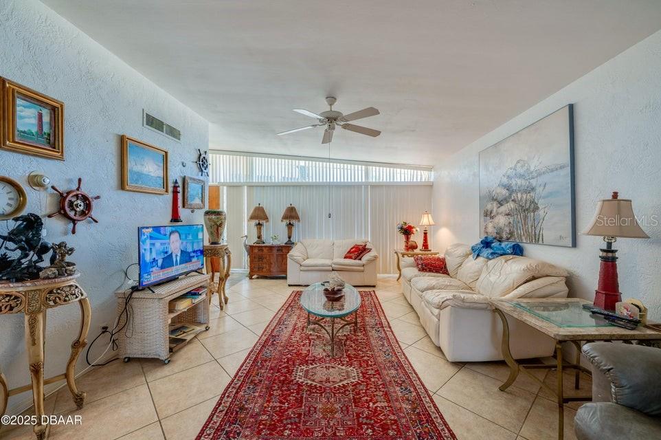 Image 6 of 50 For 75 Harvard Drive