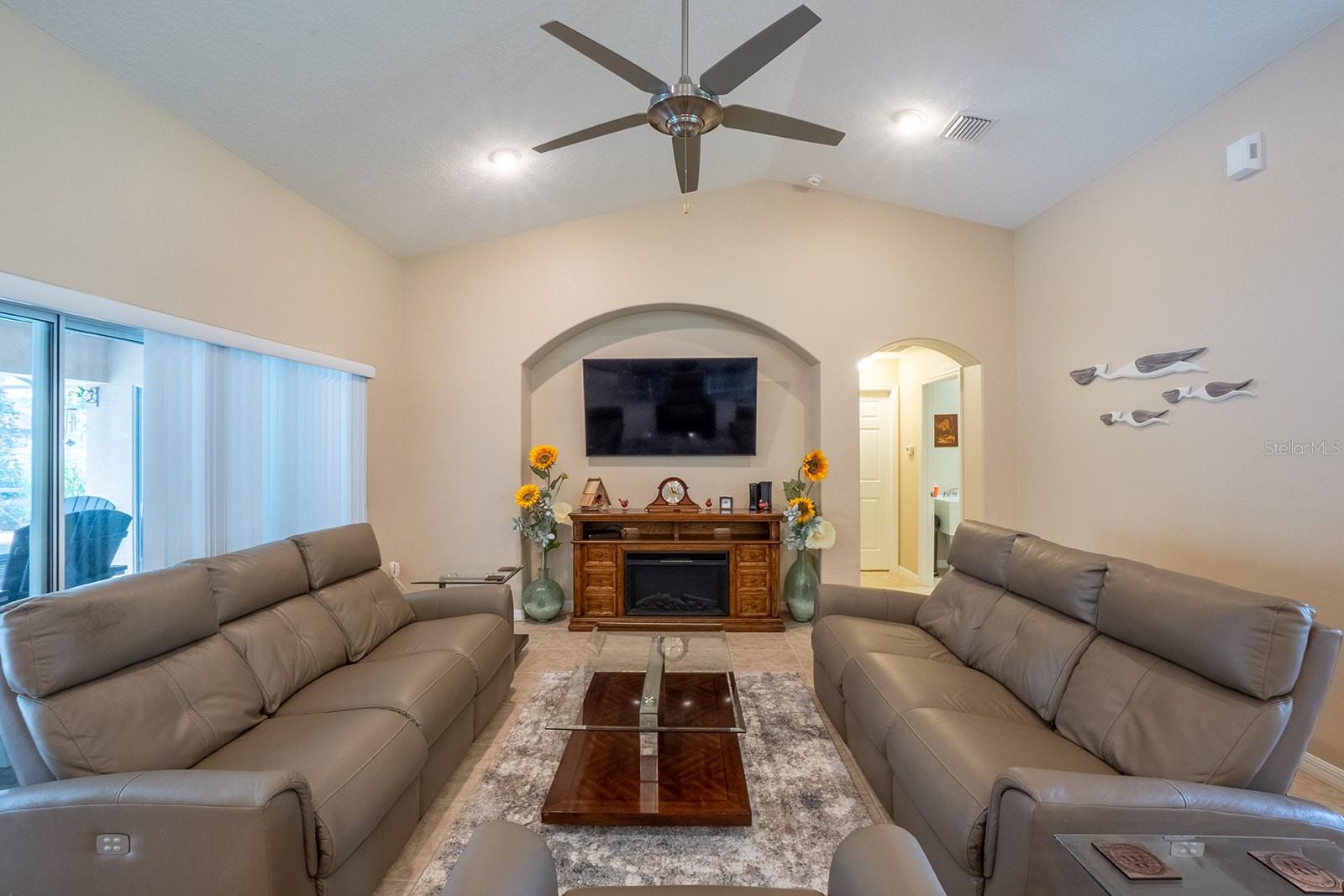 Image 10 of 51 For 9 Westrock Lane