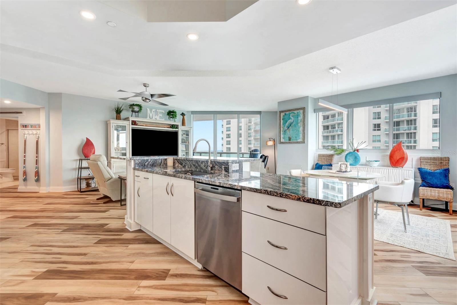 Image 11 of 44 For 241 Riverside Drive 1209