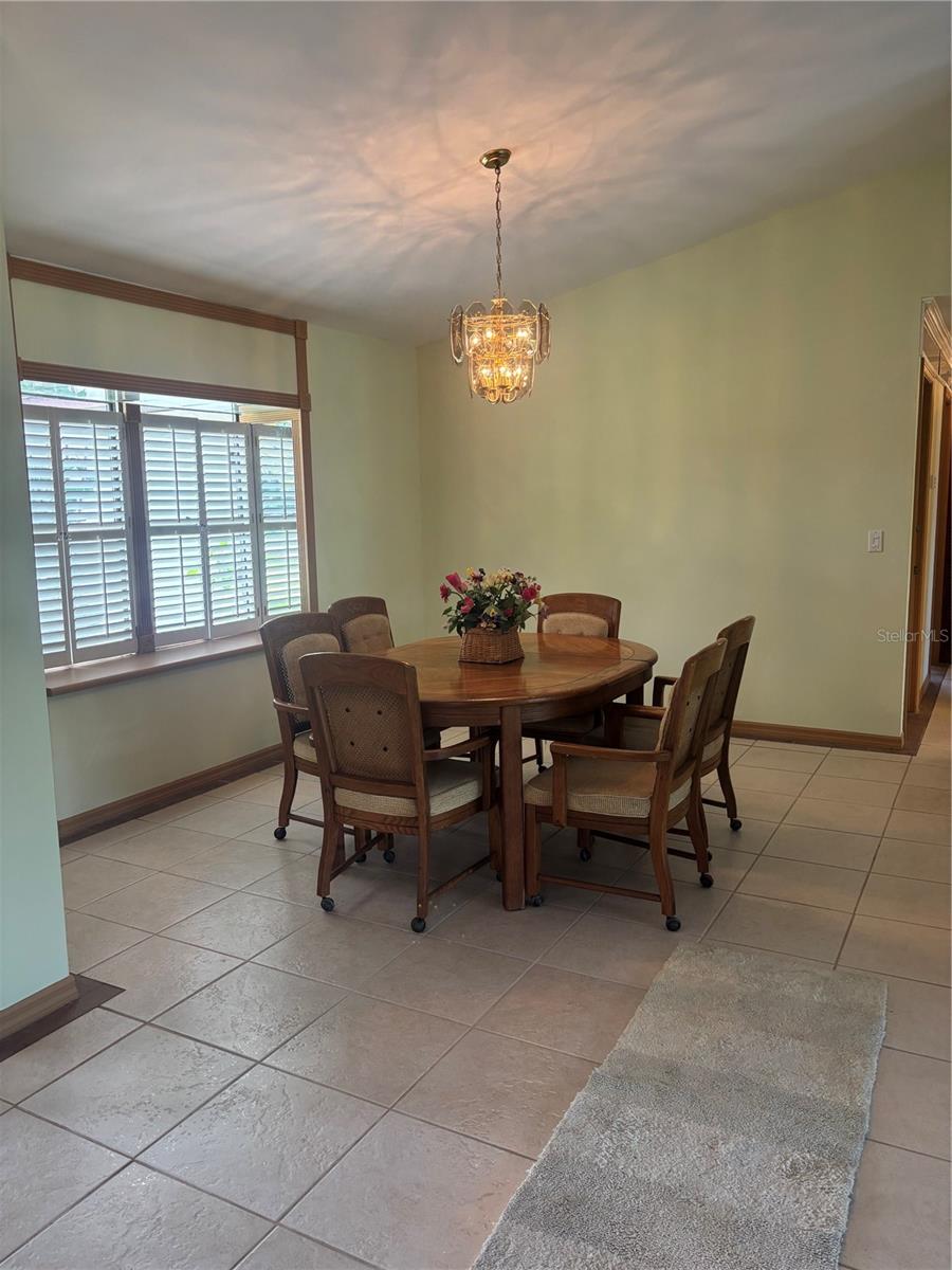 Image 10 of 50 For 161 Florida Park Drive