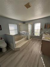 Image 13 of 15 For 4 Pin Oak Drive