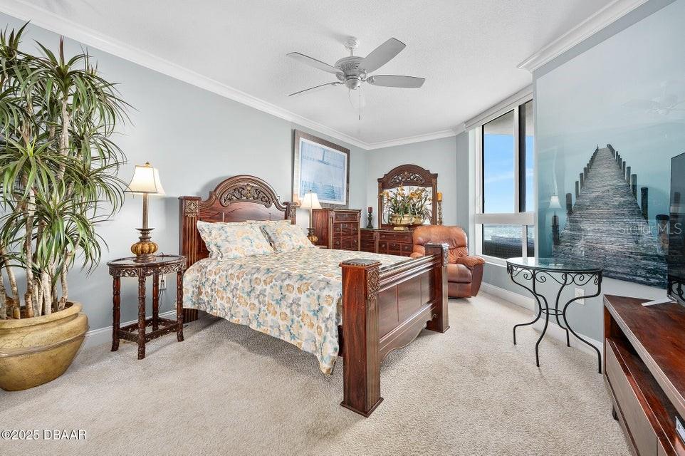 Image 31 of 54 For 231 Riverside Drive 1507-1