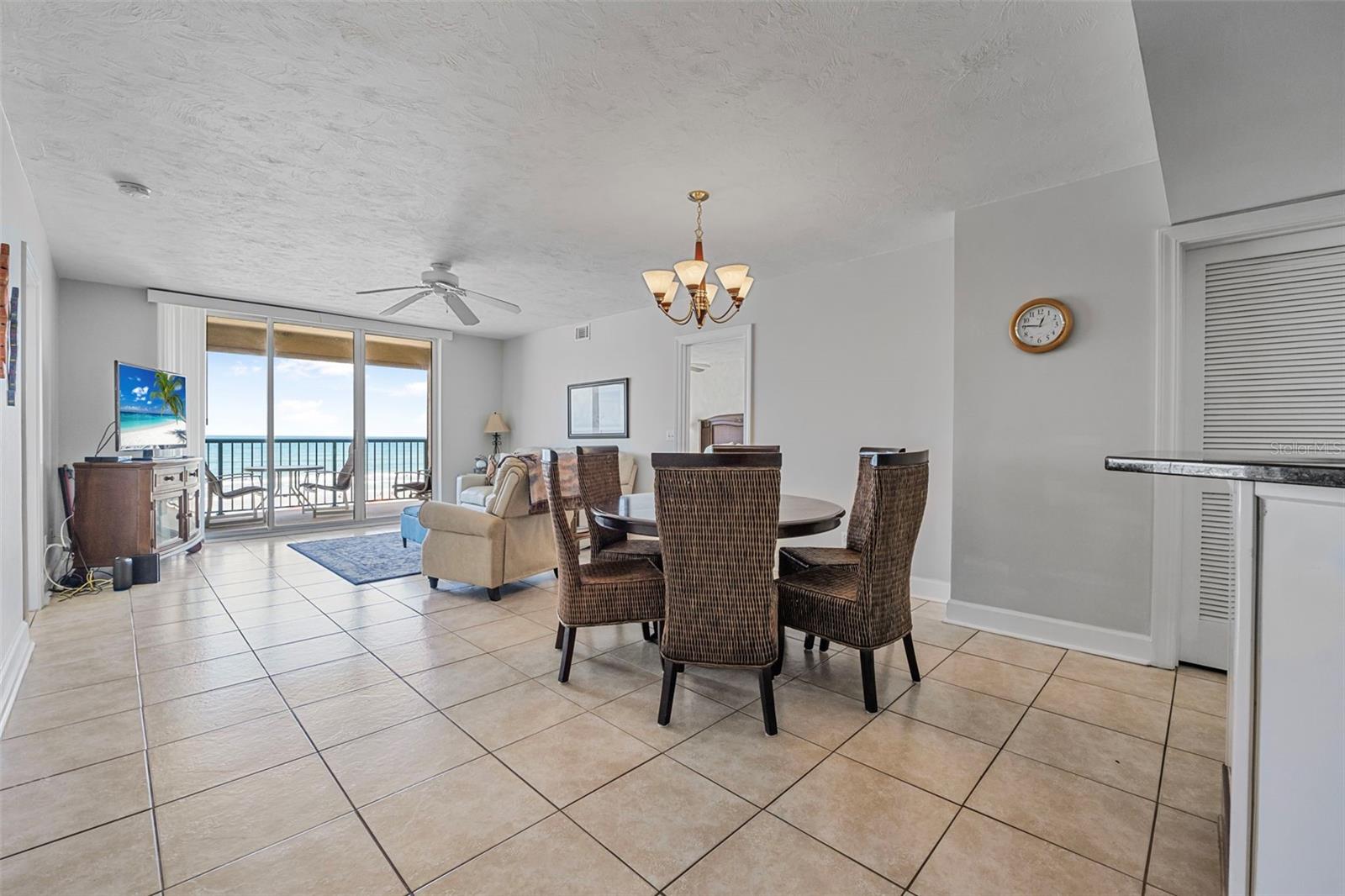 Image 20 of 46 For 4575 Atlantic Avenue 6205