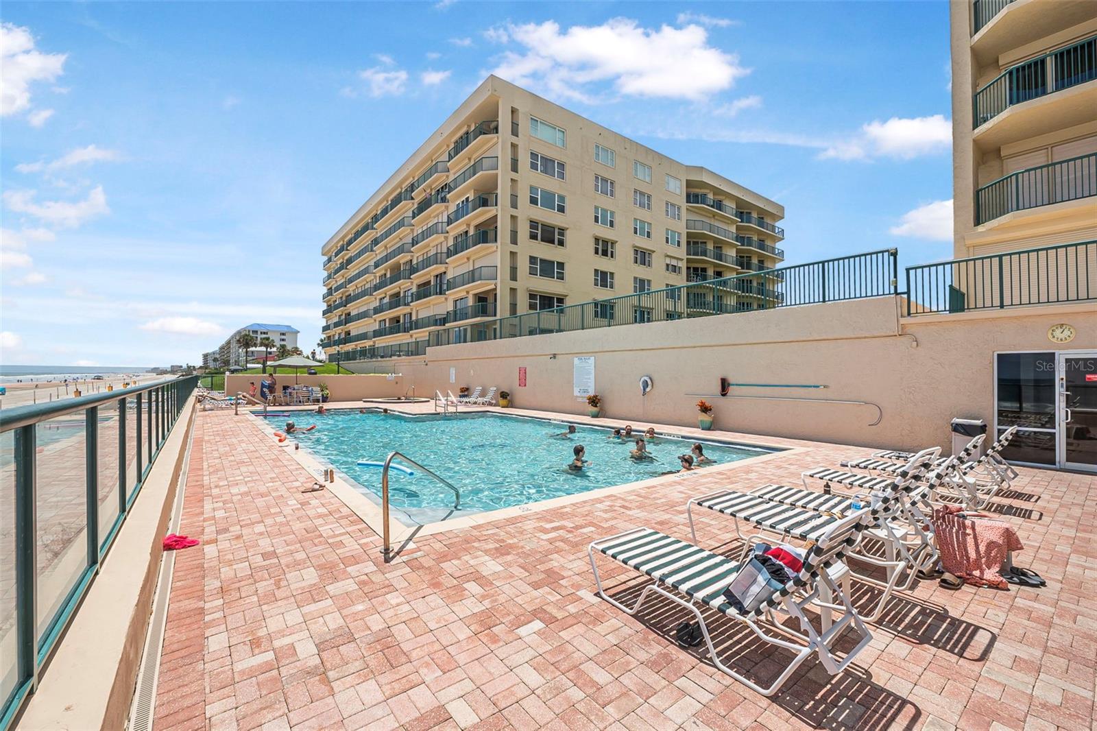 Image 42 of 46 For 4575 Atlantic Avenue 6205