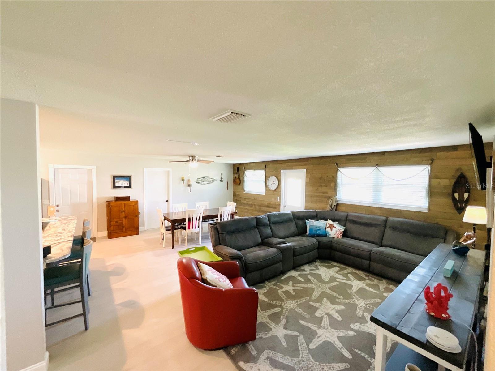 Image 4 of 38 For 2601 Peninsula Drive