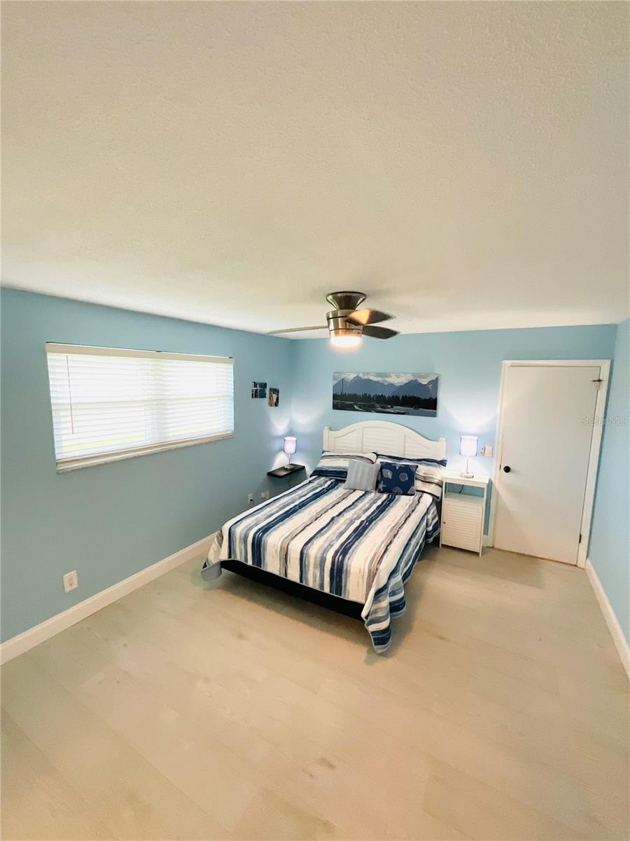 Image 9 of 38 For 2601 Peninsula Drive