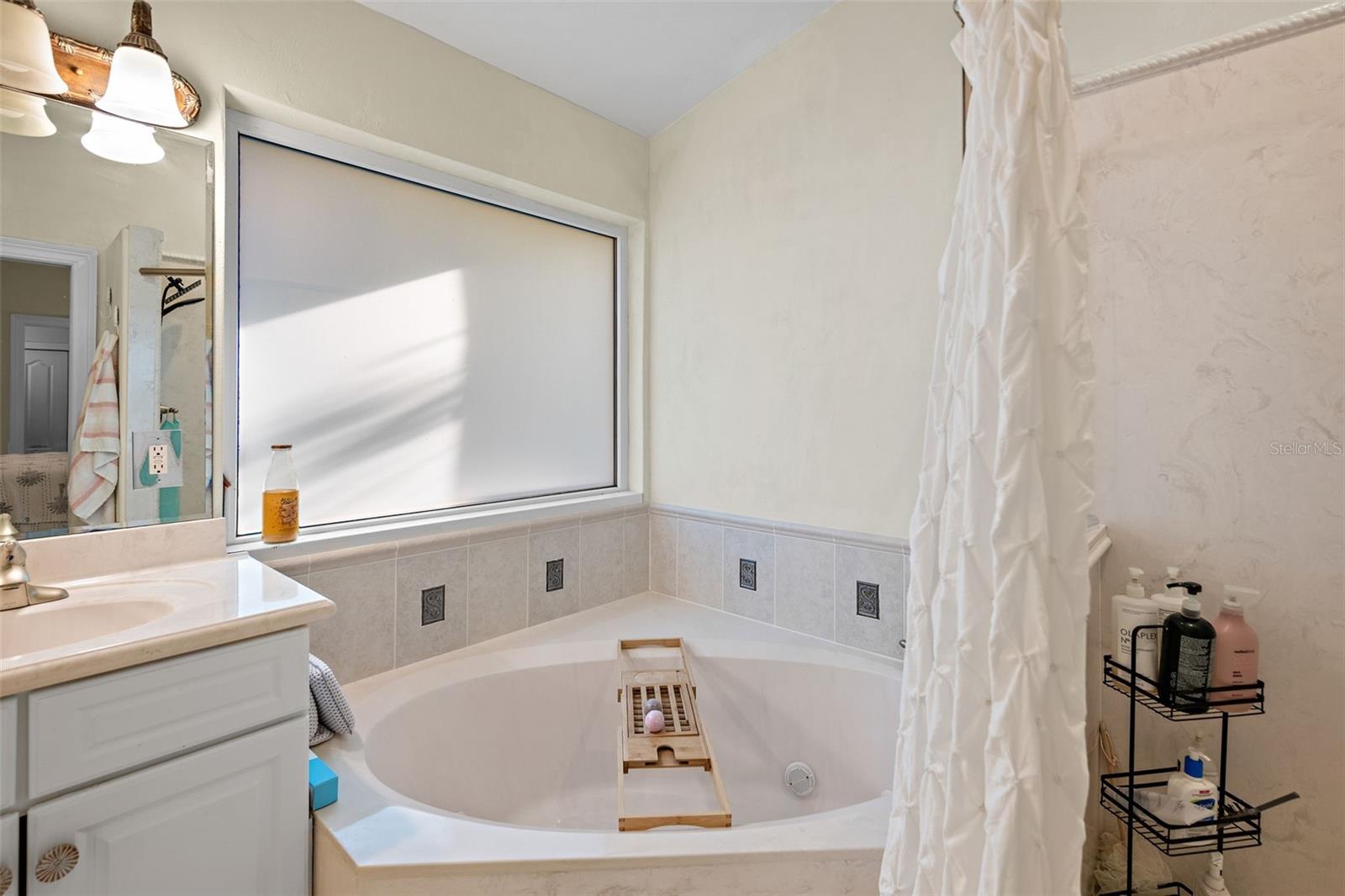 Image 18 of 58 For 2300 Stonebridge Way