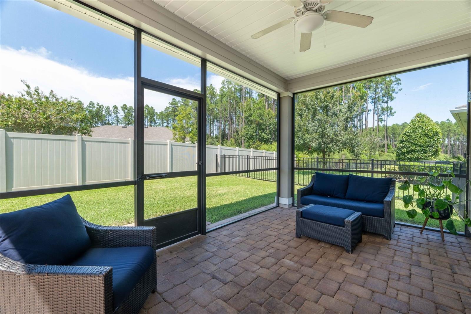 Image 38 of 63 For 250 King George Avenue
