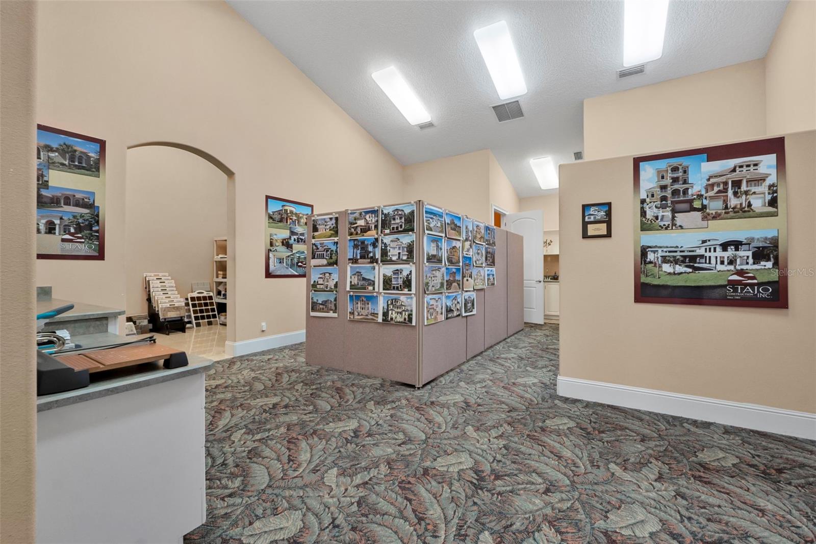 Image 5 of 12 For 2 Armand Beach Dr. Drive 2a