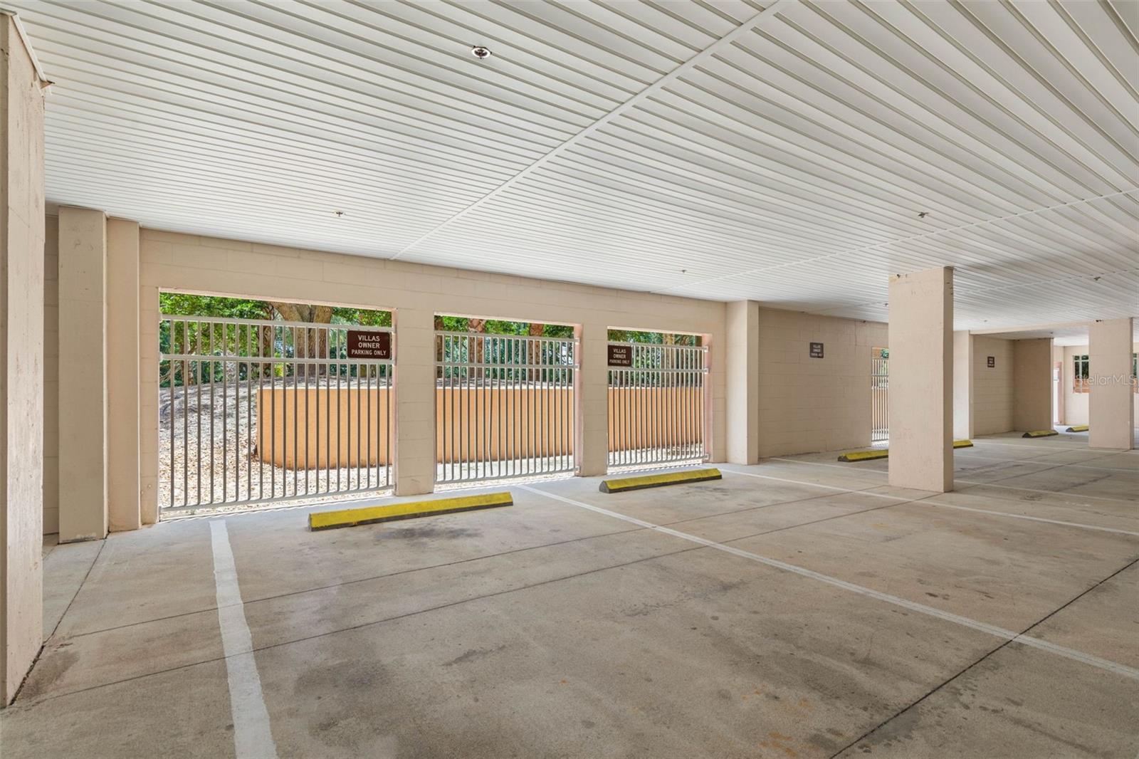 Image 31 of 81 For 35 Ocean Crest Way 1124