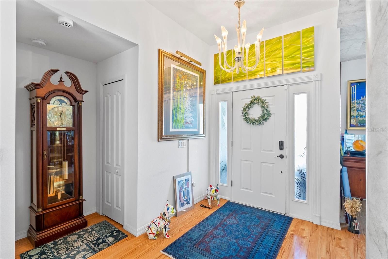 Image 11 of 68 For 646 Hand Avenue