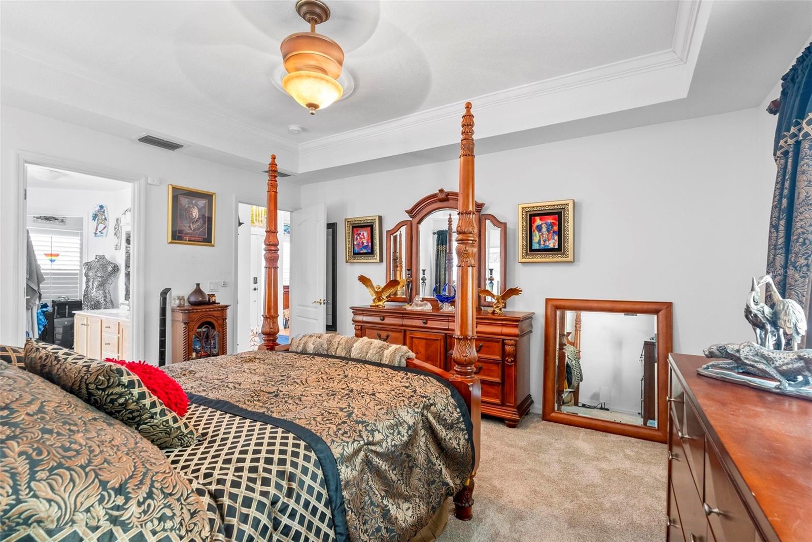 Image 15 of 68 For 646 Hand Avenue