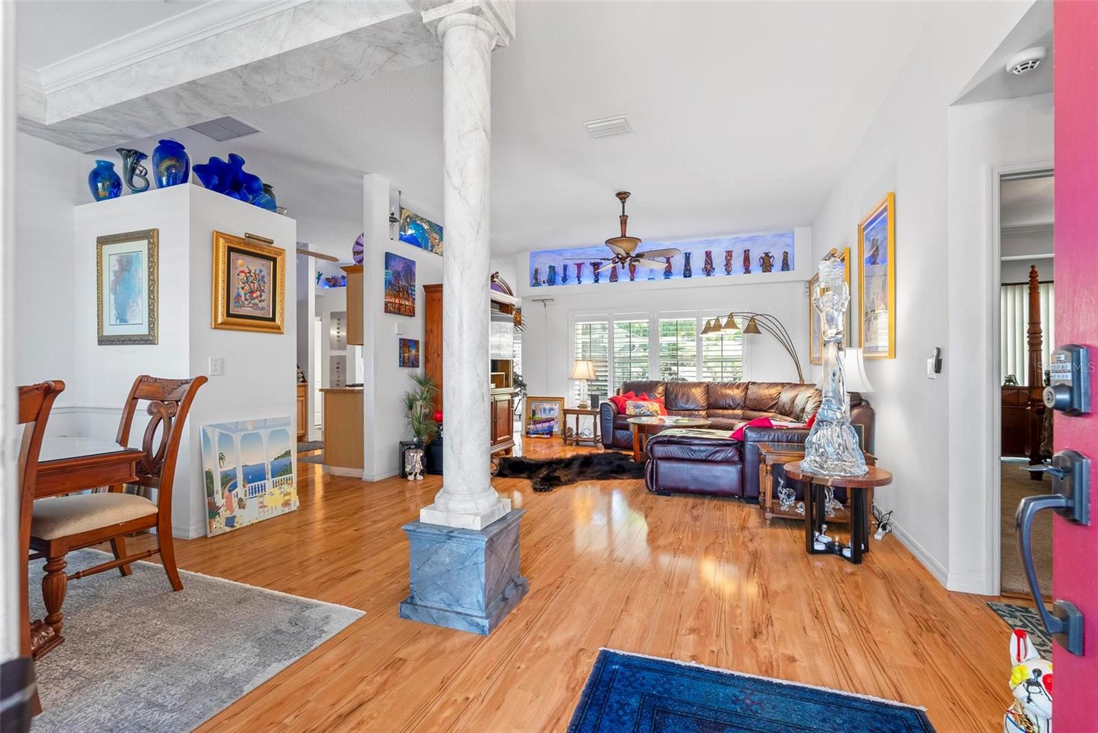 Image 6 of 68 For 646 Hand Avenue
