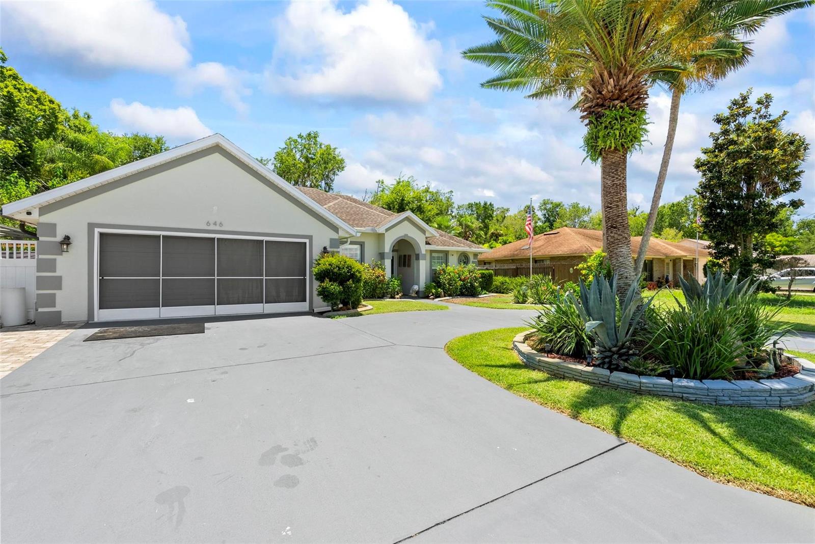 Image 67 of 68 For 646 Hand Avenue
