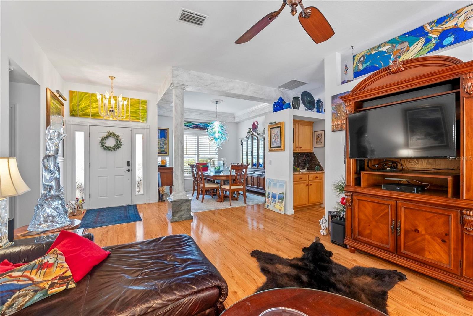 Image 7 of 68 For 646 Hand Avenue