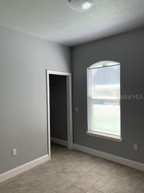 Image 16 of 20 For 4 Prout Place B