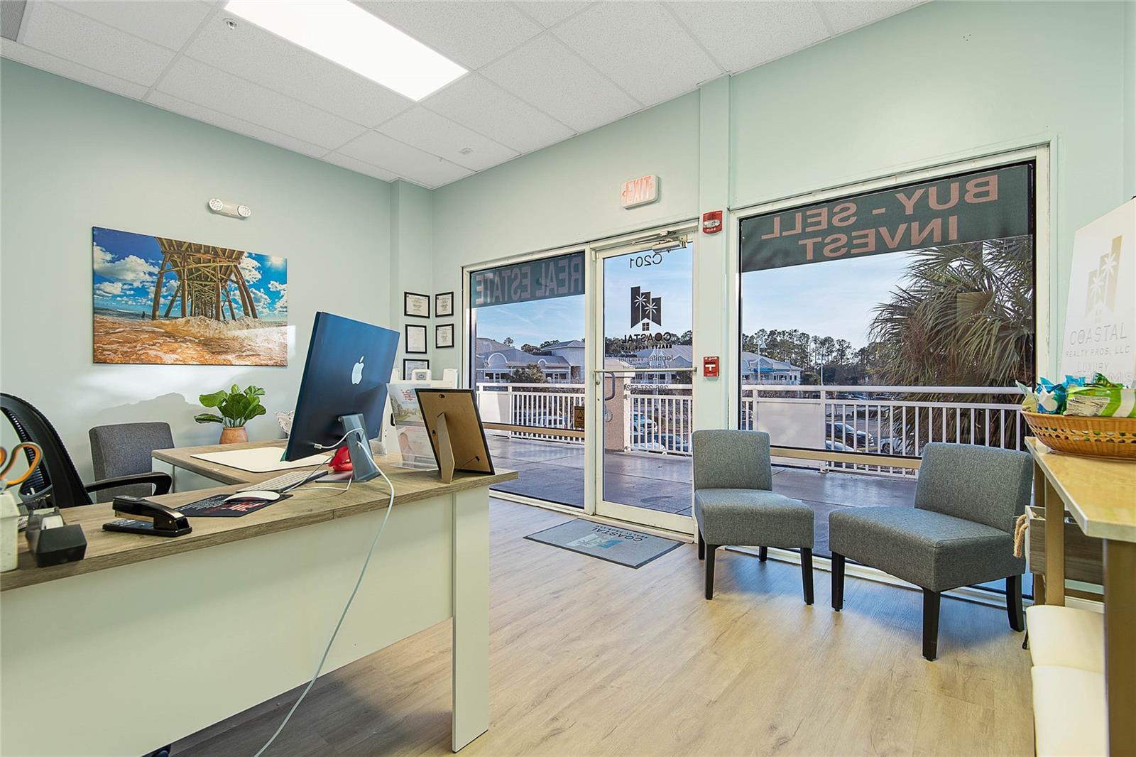 Image 3 of 19 For 160 Cypress Point Parkway C201
