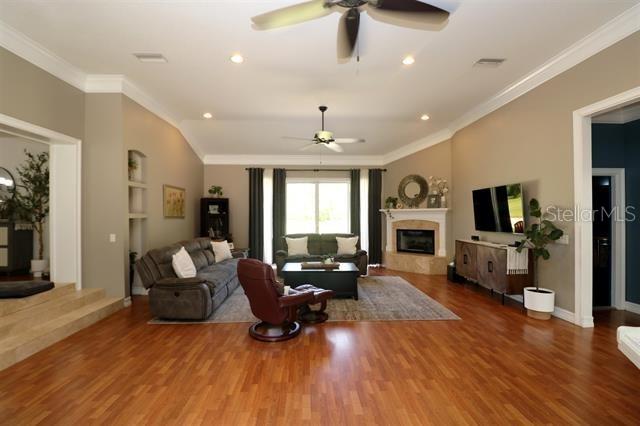 Image 5 of 64 For 2111 Forbes Road