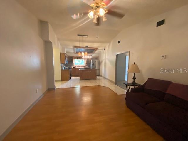 Image 4 of 20 For 1045 Amber Circle