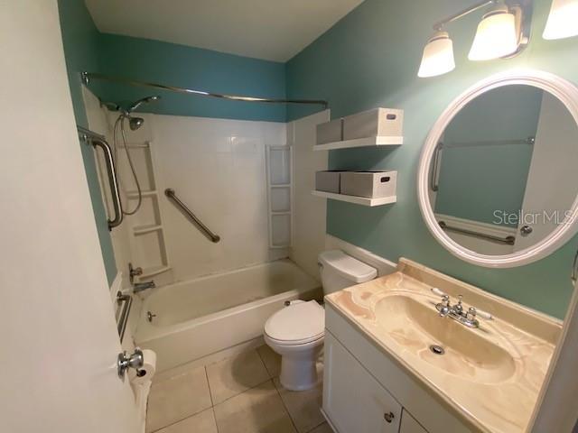 Image 8 of 20 For 1045 Amber Circle