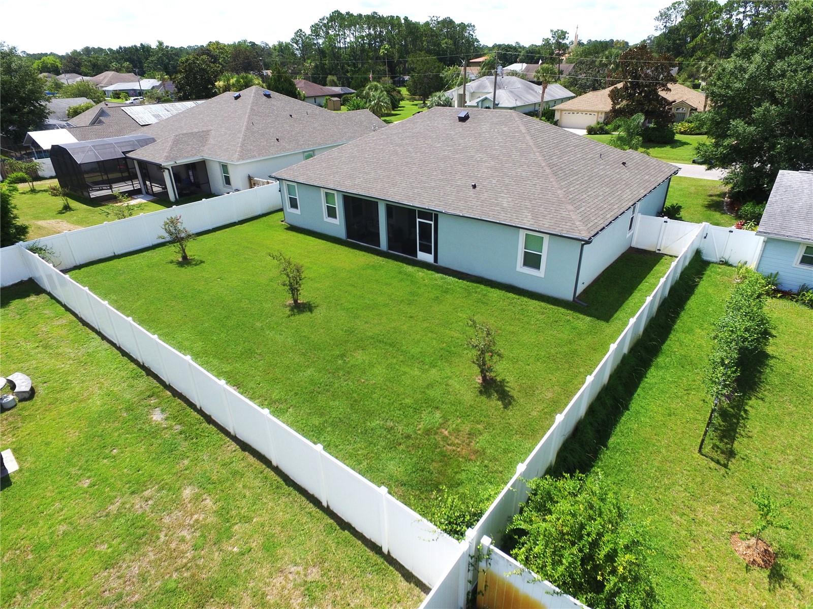Image 18 of 69 For 25 Bayside Drive