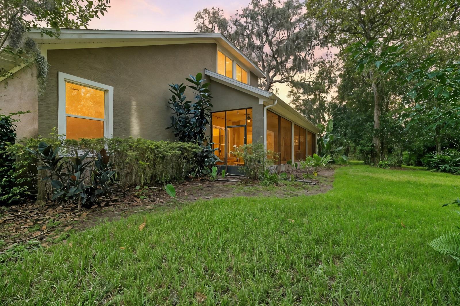 Image 39 of 65 For 9 Creekside Drive