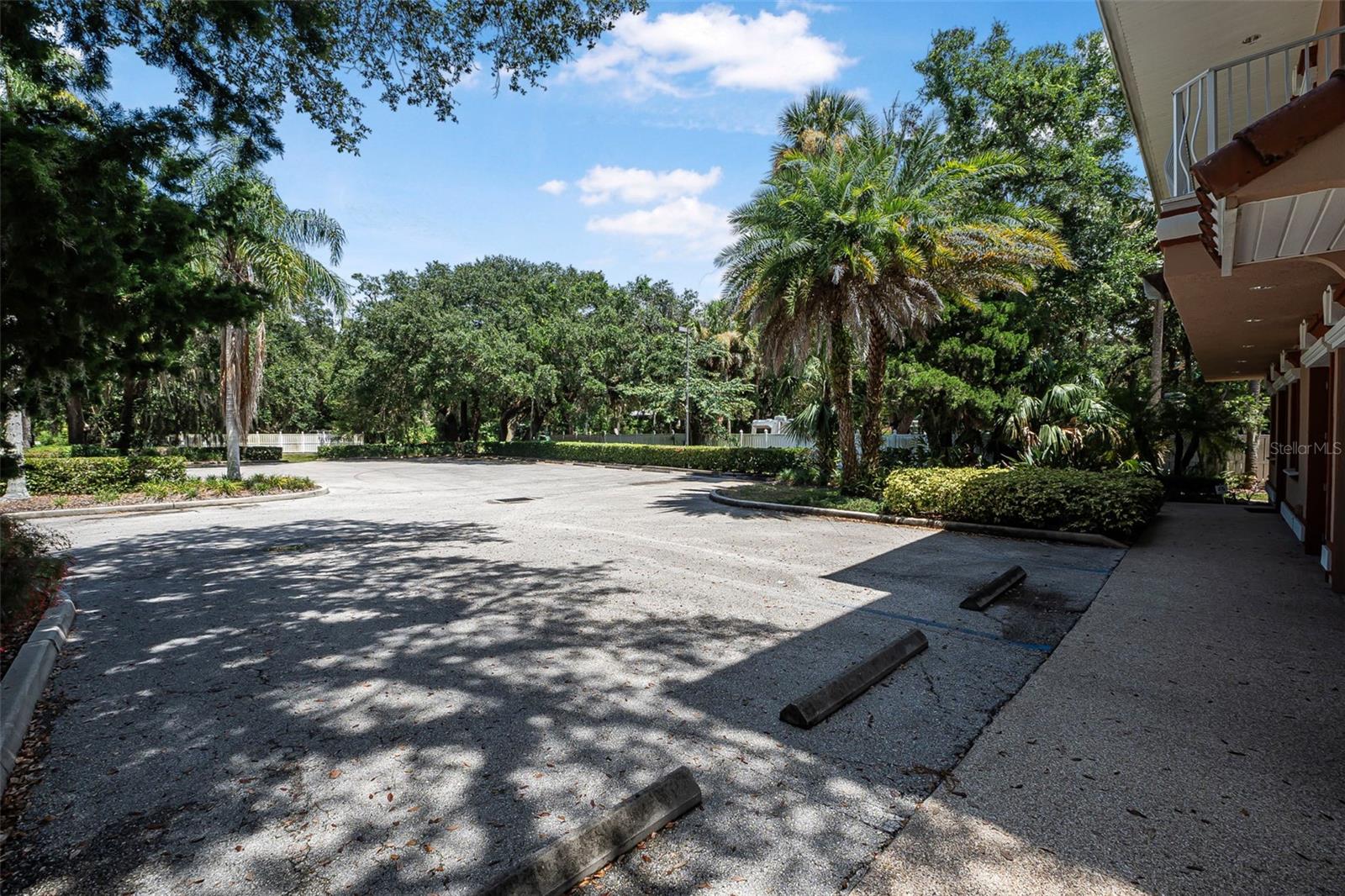 Image 8 of 8 For 2 Armand Beach Drive 1b