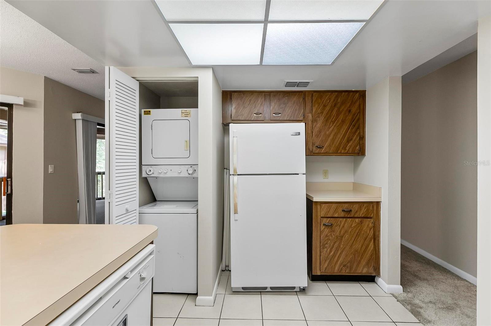 Image 18 of 44 For 14 Oakmont Court 14