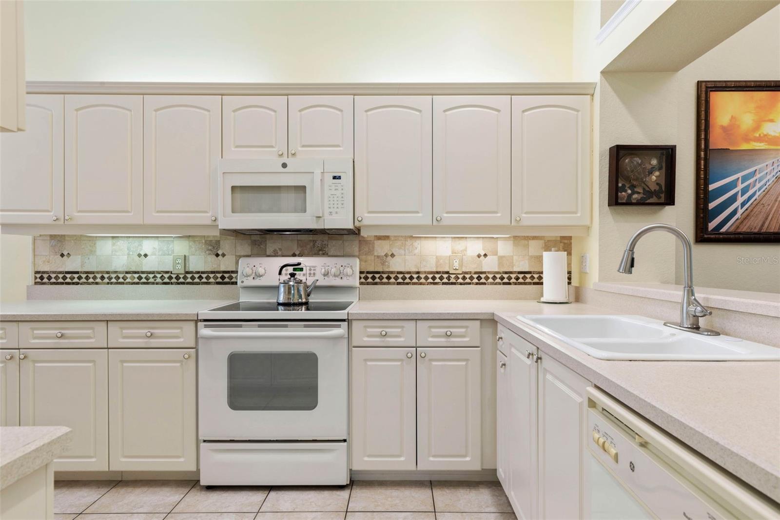 Image 19 of 91 For 3005 Glin Circle