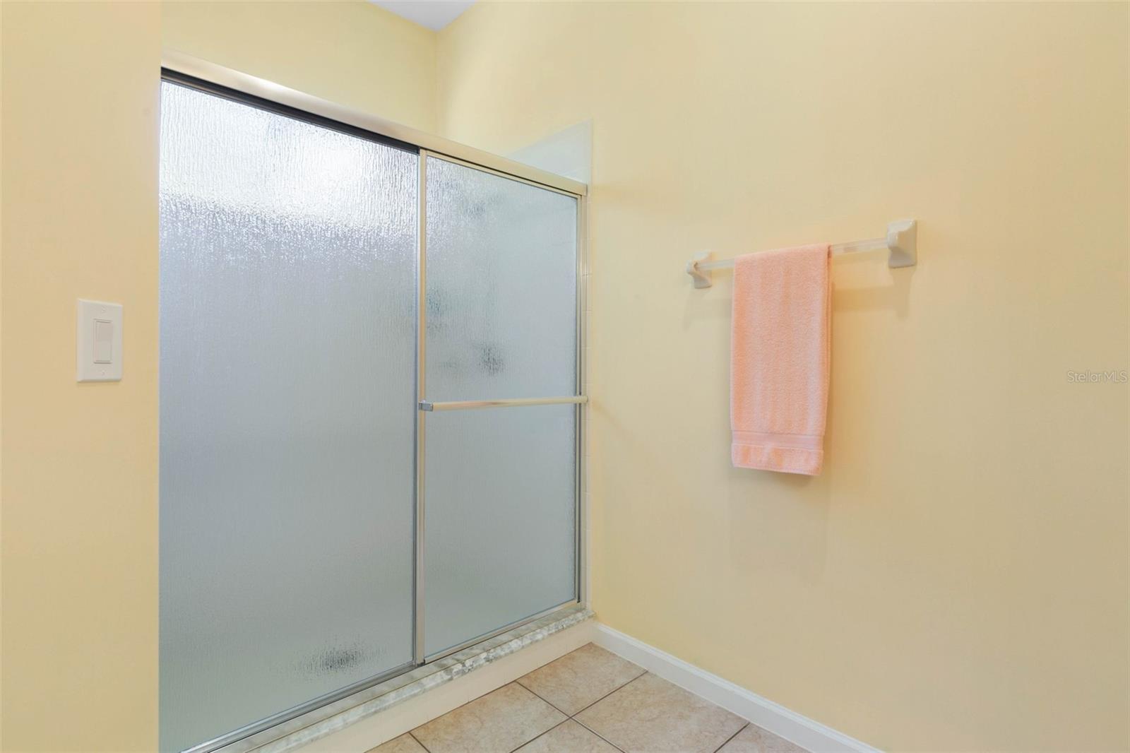 Image 31 of 91 For 3005 Glin Circle