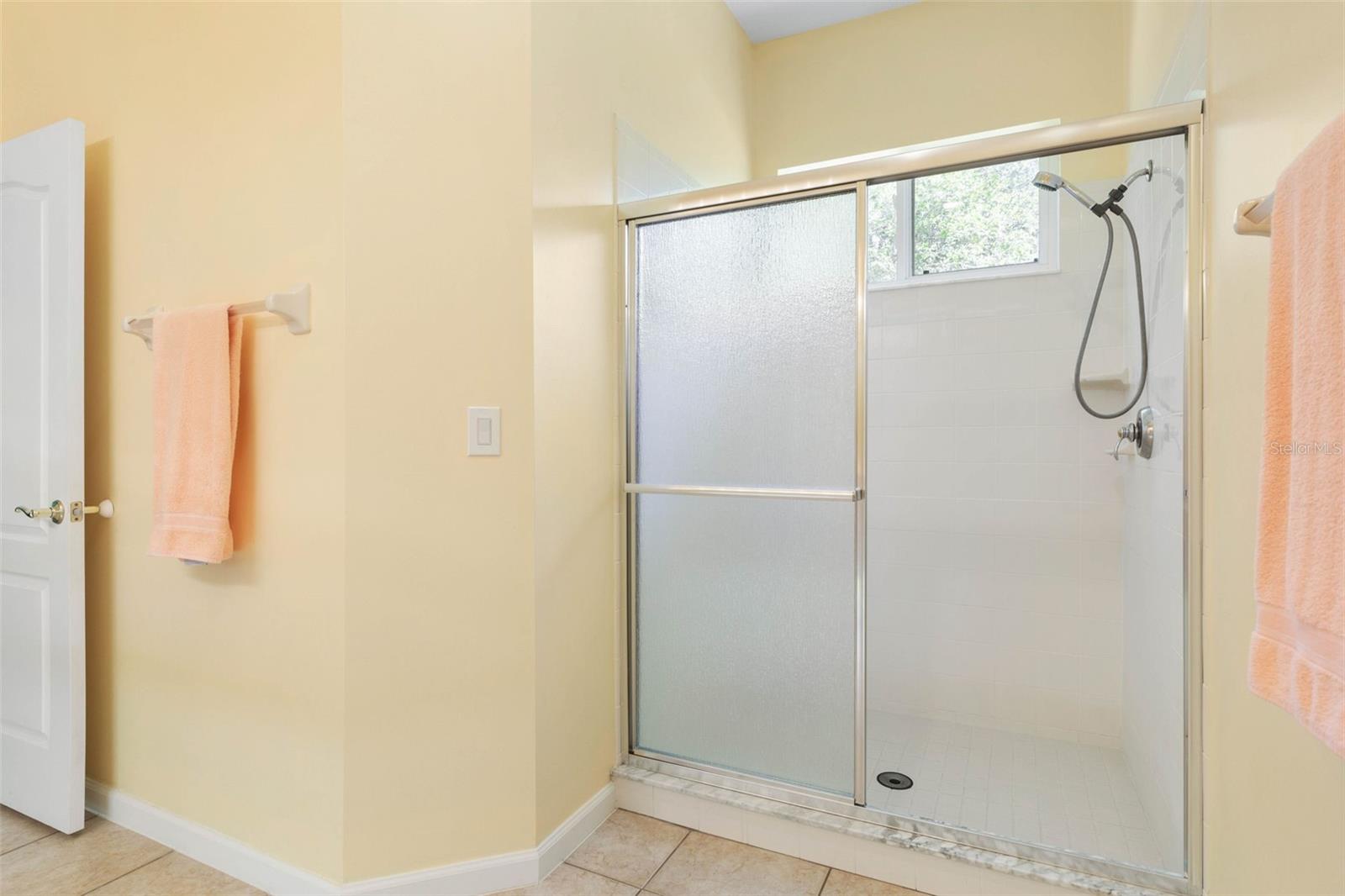 Image 33 of 91 For 3005 Glin Circle