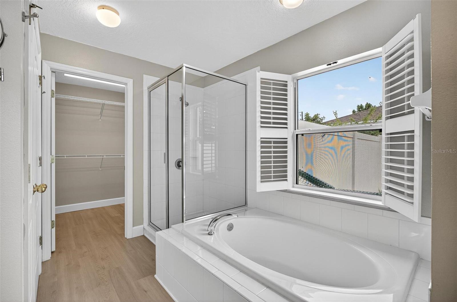 Image 36 of 63 For 37 Burnside Drive