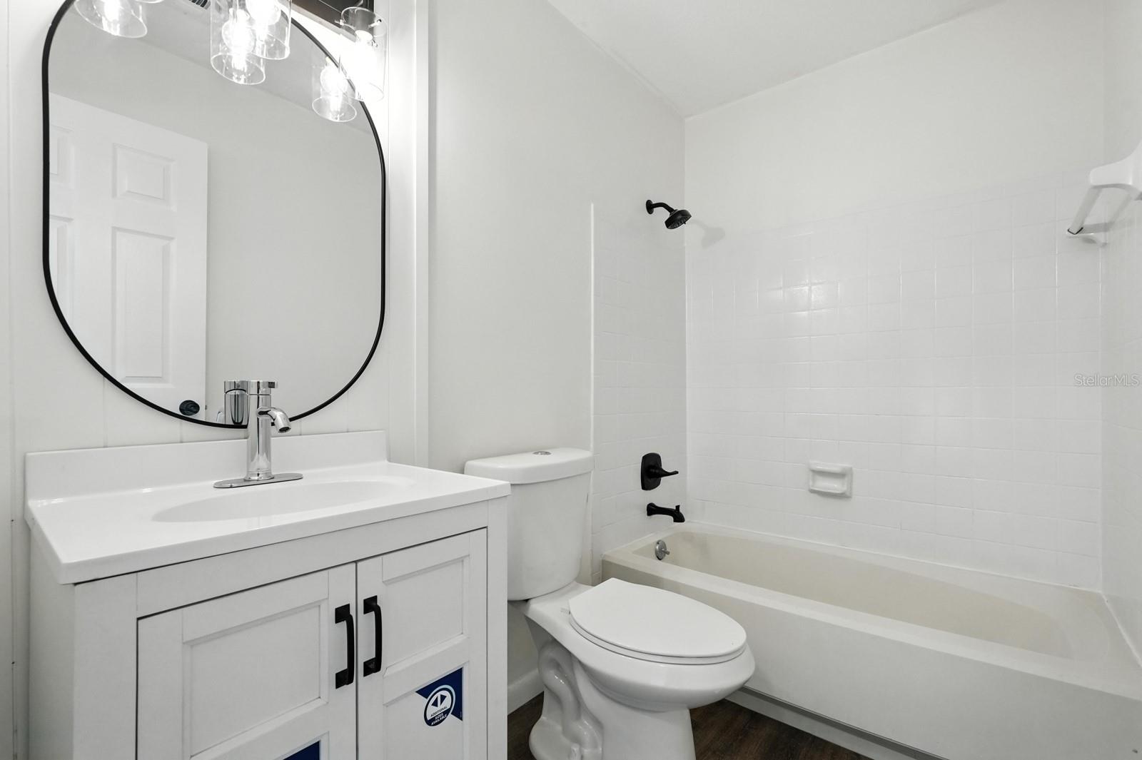 Image 18 of 23 For 362 Casuarina Circle