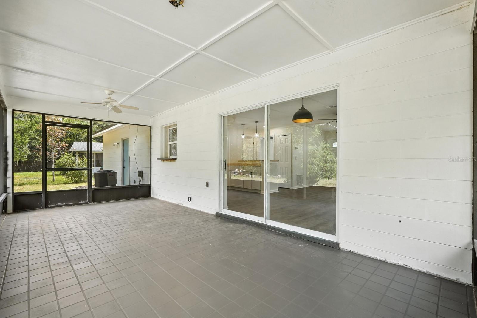 Image 22 of 23 For 362 Casuarina Circle