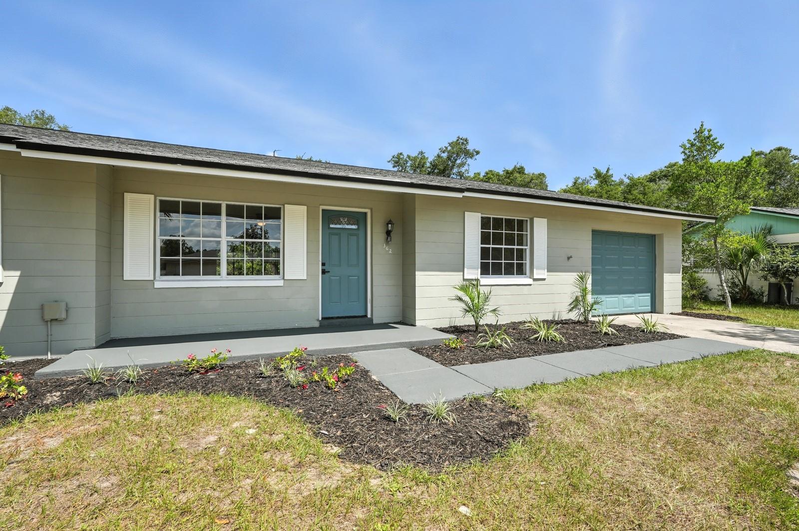 Image 3 of 23 For 362 Casuarina Circle