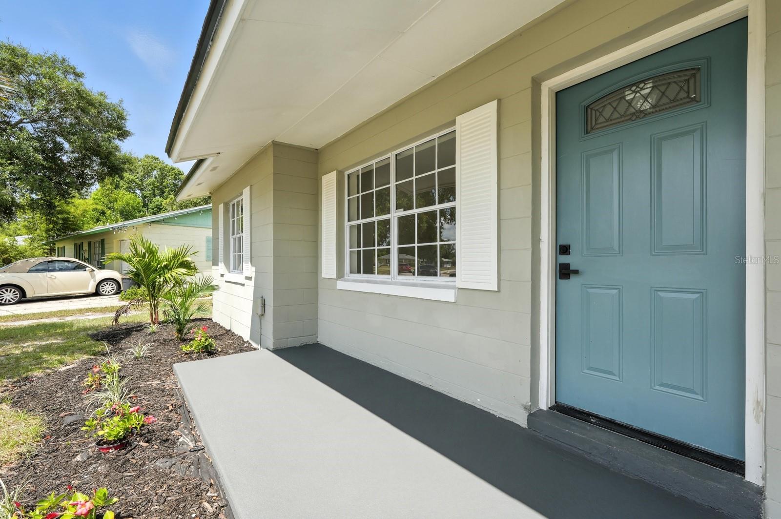 Image 4 of 23 For 362 Casuarina Circle
