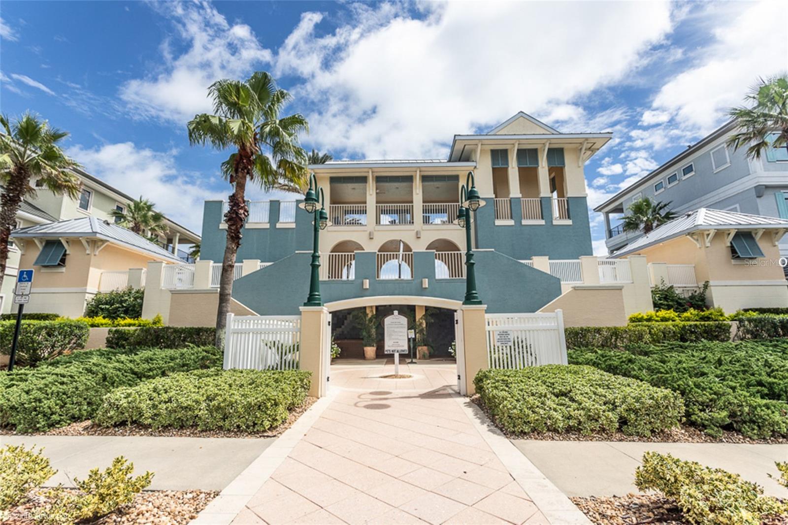 Image 39 of 49 For 700 Cinnamon Beach Way 634