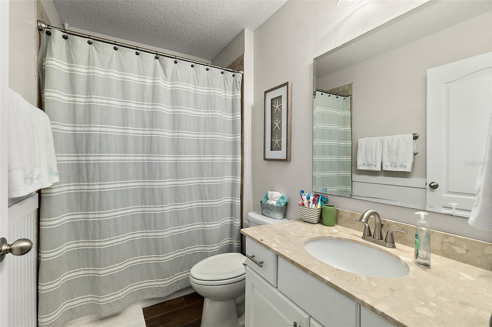 Image 38 of 67 For 38 Country Club Harbor Circle