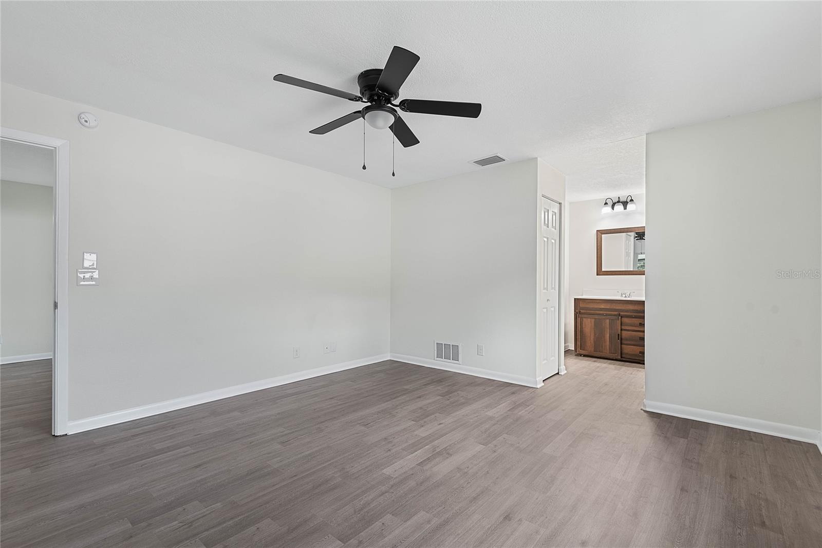 Image 16 of 44 For 62 Beechwood Lane